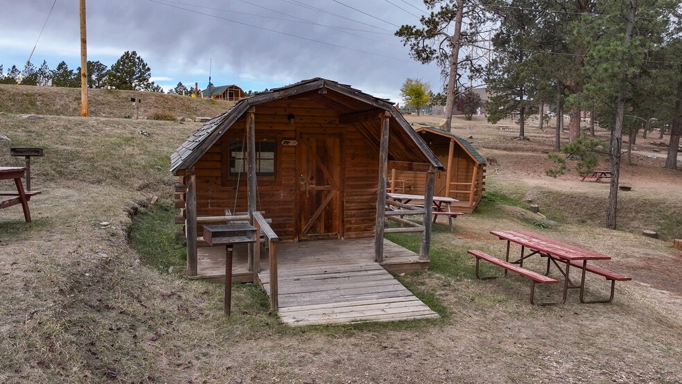More Photos Of 1116 N 5th St, Custer Trailer Camper Park For Sale