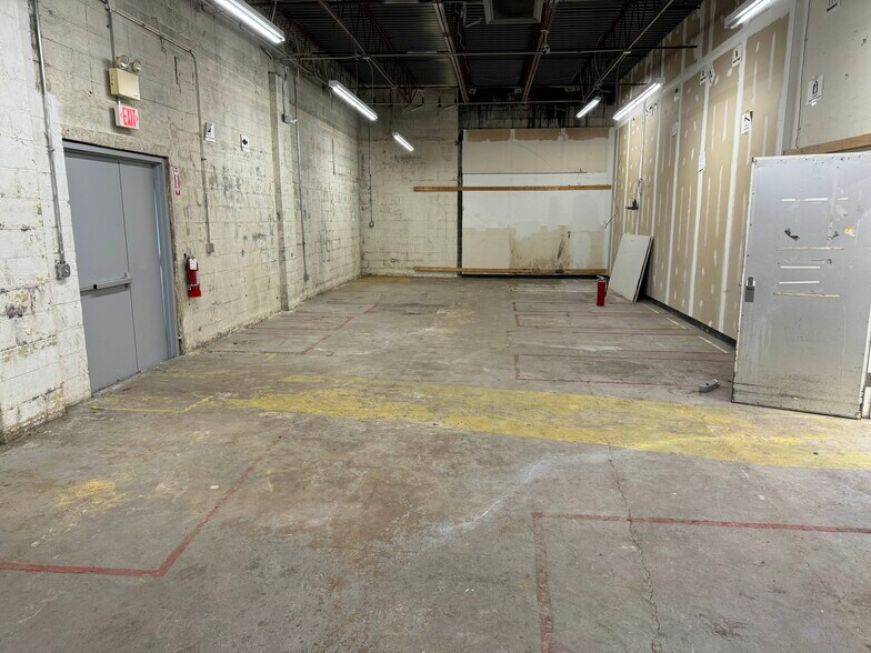 More Photos Of 508 S White Horse Pike, Somerdale Freestanding For Lease