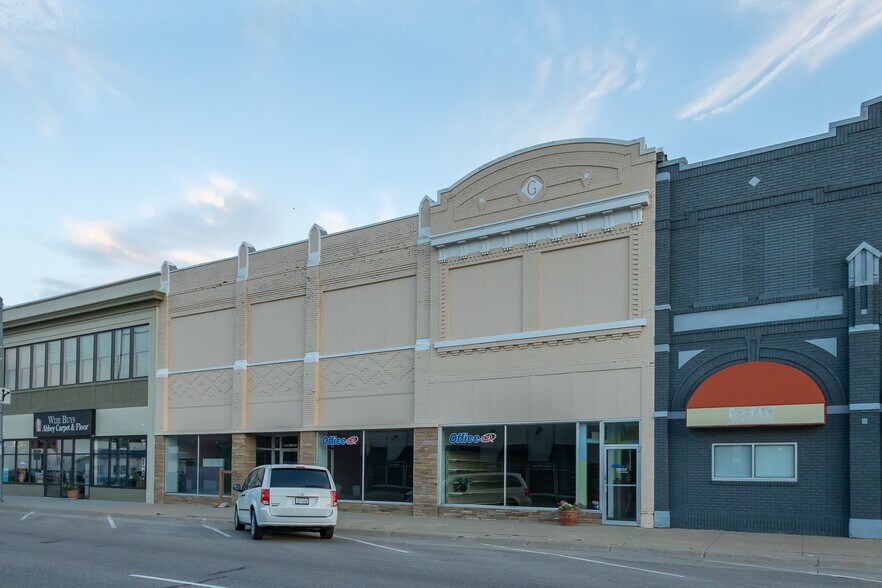 More Photos Of 2313 13th, Columbus General Retail For Sale