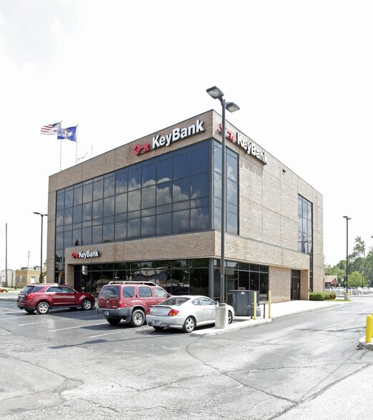 More Photos Of 221 N Main St, Goshen Office For Lease