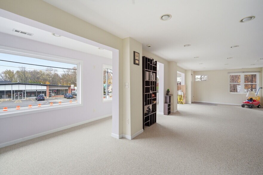 More Photos Of 1632 Riverdale St, West Springfield Freestanding For Sale