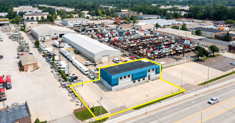 Primary Photo Of 38750-38862 Ford Rd, Westland Warehouse For Lease