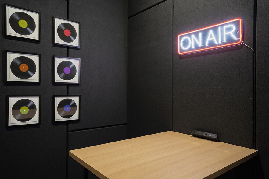 More Photos Of 330 E 3rd St, Long Beach Apartments For Lease