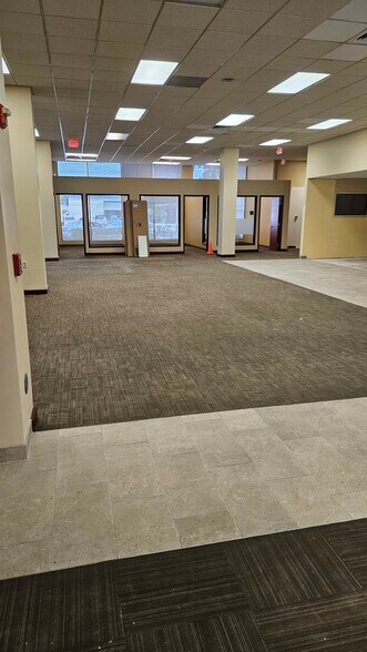 More Photos Of 6600 W Taft St, Hollywood Medical For Lease