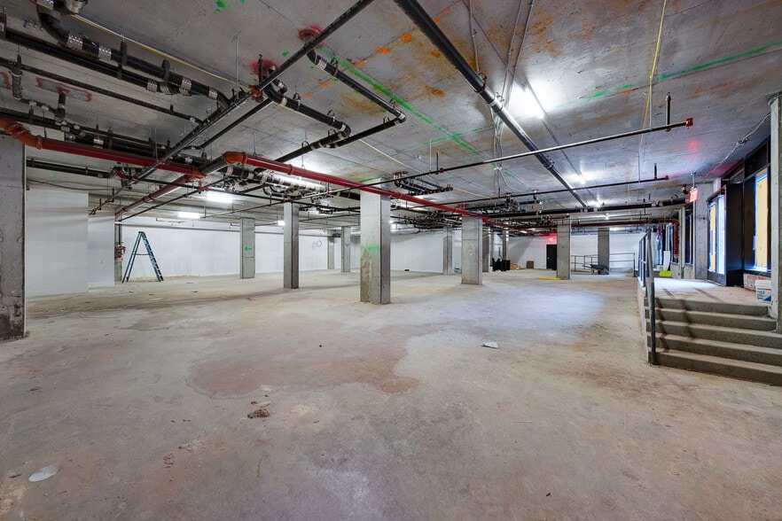 More Photos Of 40 Bruckner Blvd, Bronx Apartments For Lease