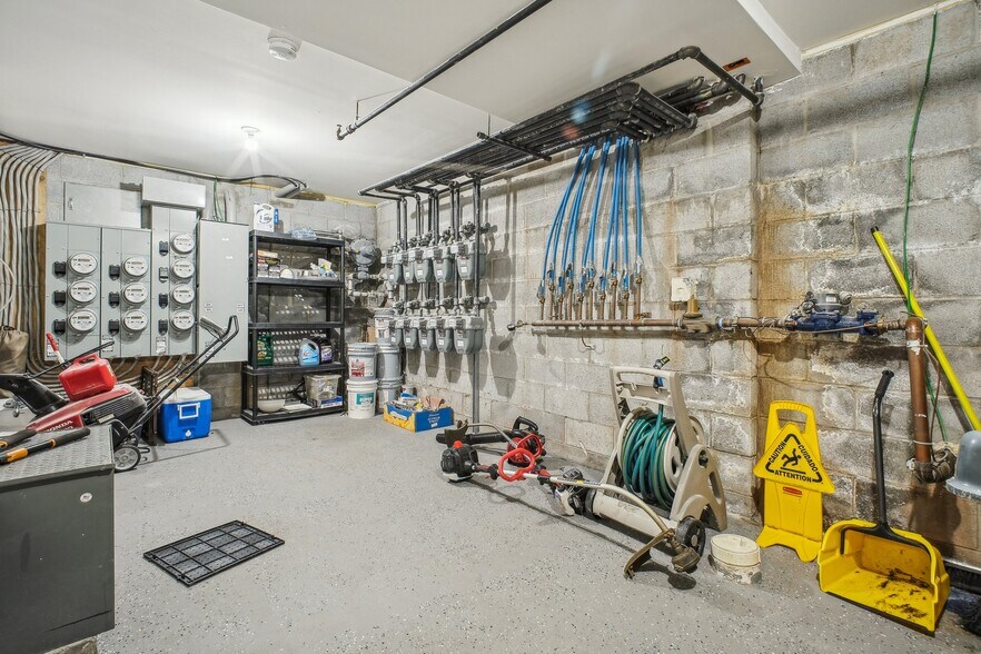 More Photos Of 219 Summer Ave, Newark Apartments For Sale