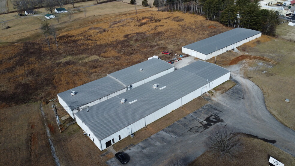 More Photos Of 10261 Smithville Hwy, McMinnville Warehouse For Sale