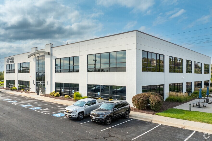 More Photos Of 11010 Burdette St, Omaha Office For Lease