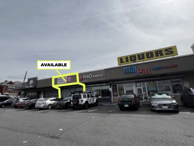Primary Photo Of 3118 Farrington St, Flushing Storefront For Lease