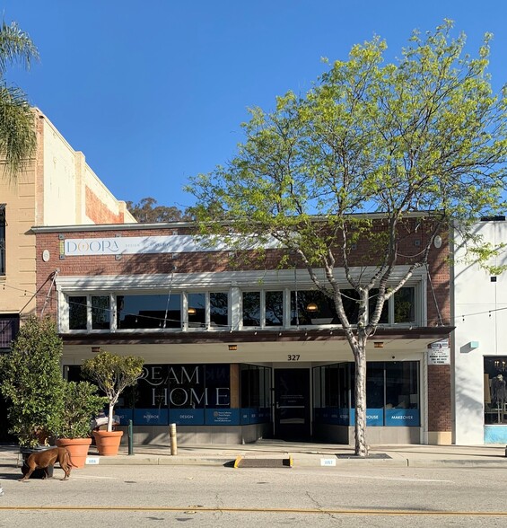 Primary Photo Of 327 E Main St, Ventura Storefront For Lease