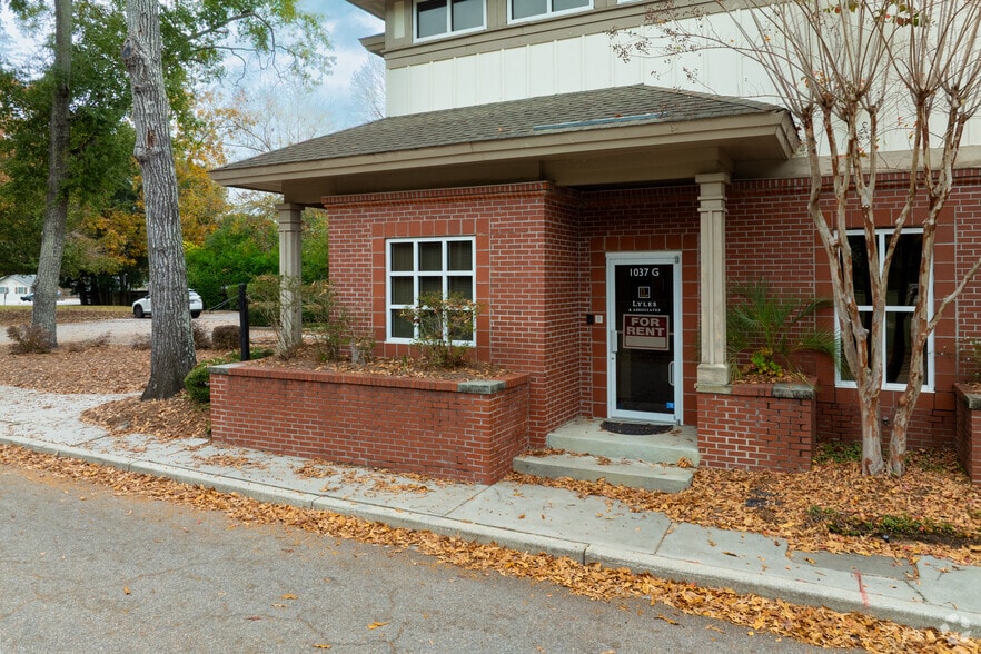 More Photos Of 1037 Chuck Dawley Blvd, Mount Pleasant Office Residential For Lease