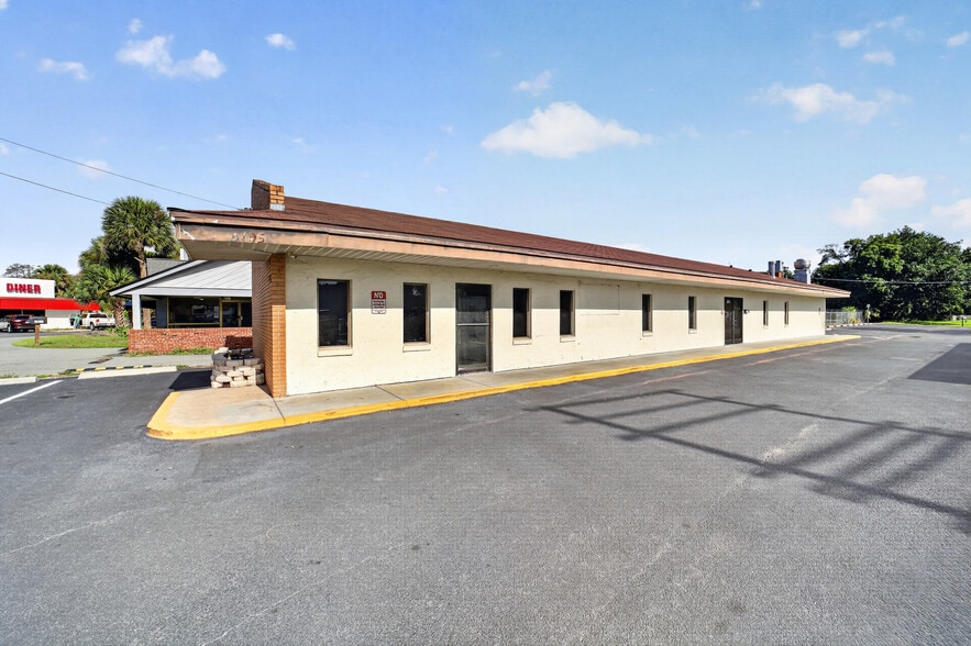 Primary Photo Of 5195 E Silver Springs Blvd, Silver Springs Freestanding For Sale