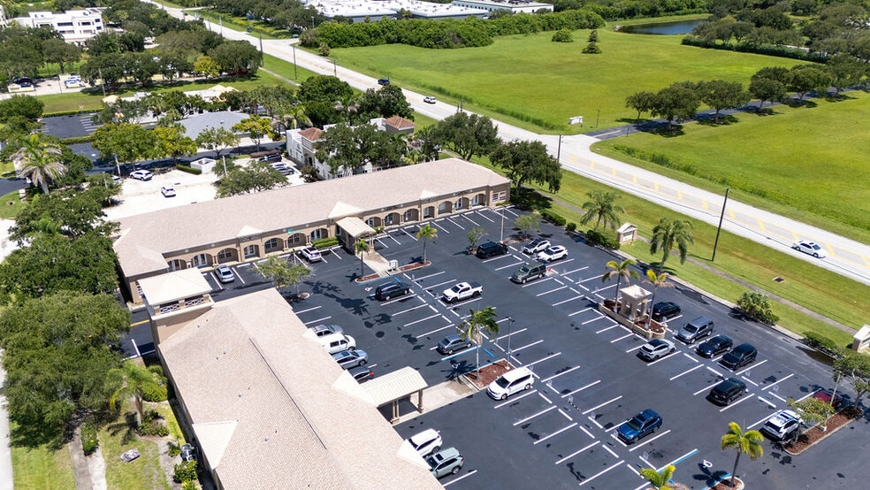 More Photos Of 923-931 37th Pl, Vero Beach Medical For Lease