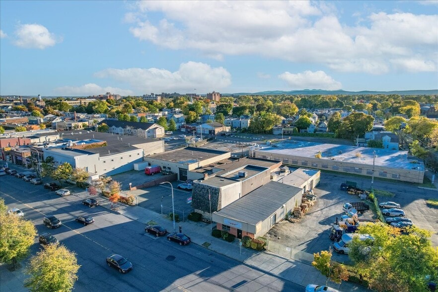More Photos Of 368 Central Ave, Albany Auto Repair For Sale
