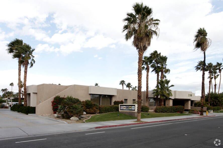 More Photos Of 2100 E Tahquitz Canyon Way, Palm Springs Medical For Lease