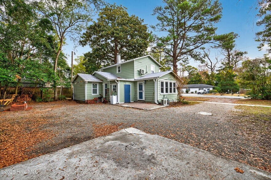 More Photos Of , Wilmington Unknown For Sale