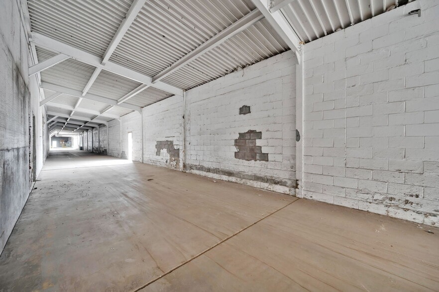 More Photos Of 241 Park Ave, East Hartford Manufacturing For Sale