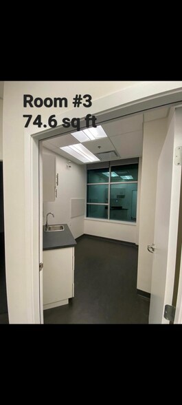 More Photos Of 233 Nelson's Cres, New Westminster Medical For Lease