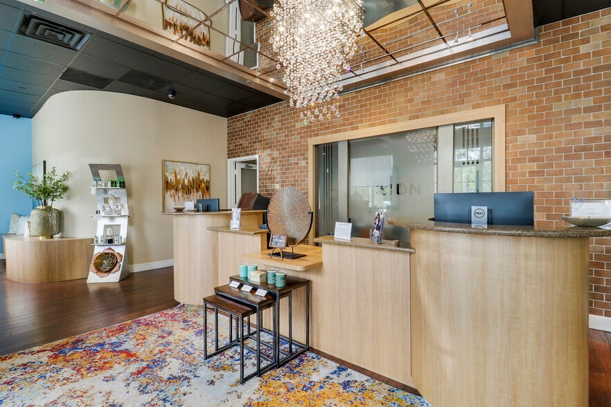 More Photos Of 266 NW Peacock Blvd, Port Saint Lucie Medical For Sale