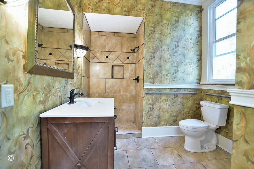 More Photos Of 2121 Wynnton Rd, Columbus Office For Sale