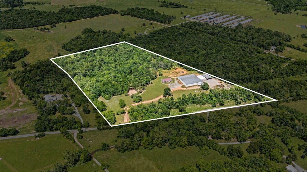 More Photos Of 23044 Honey Creek Rd, Sulphur Springs Distribution For Sale