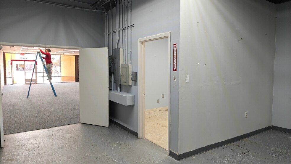 More Photos Of 2123 Southmore Ave, Pasadena Storefront Retail Office For Lease