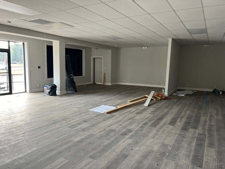 More Photos Of 4975 Highway 78, Lilburn Unknown For Lease