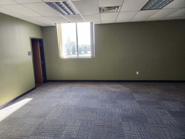 More Photos Of 941-947 State Route 17C, Owego Unknown For Lease