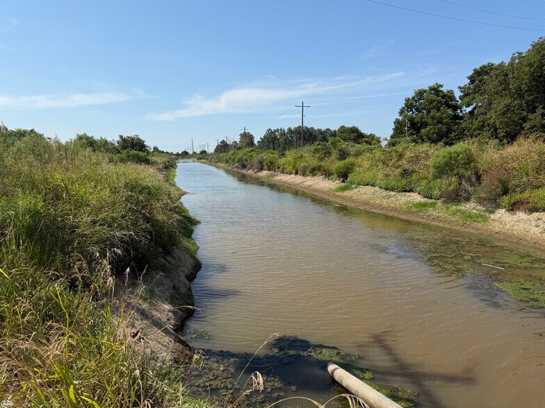 More Photos Of 1120 Highway 165 N, Stuttgart Land For Sale