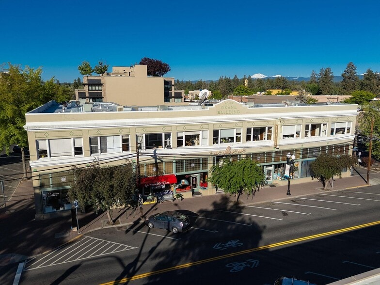 More Photos Of 115-125 NW Oregon Ave, Bend Storefront Retail Office For Sale