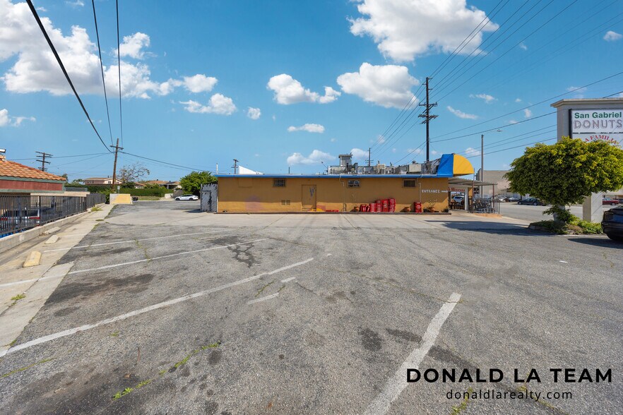 More Photos Of 2121-2125 San Gabriel Blvd, Rosemead General Retail For Sale