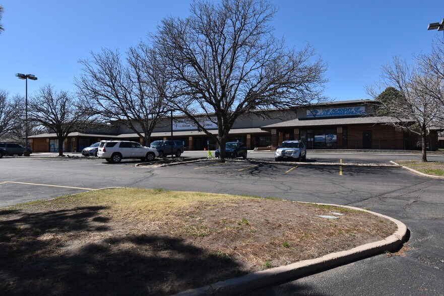 More Photos Of 2400 W 16th St, Greeley Freestanding For Lease