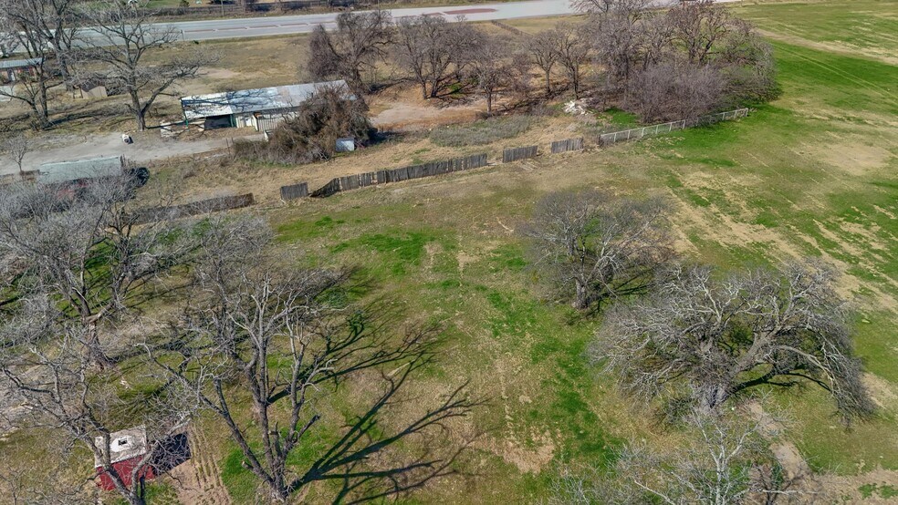 More Photos Of 2311 Fort Worth Hwy, Weatherford Land For Sale