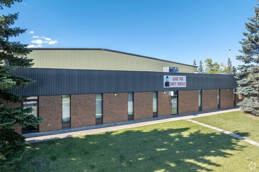 Primary Photo Of 4605 76 Av SE, Calgary Warehouse For Sale