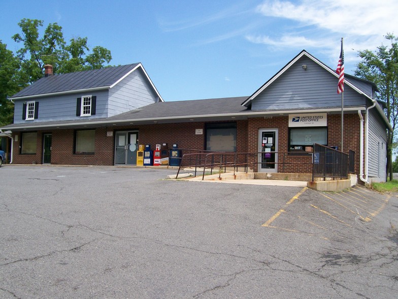 Primary Photo Of 4623-4625 Sudley Rd, Catharpin Post Office For Sale