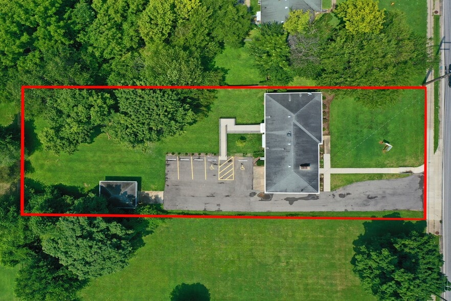More Photos Of 9212 Preston Hwy, Louisville Office For Sale