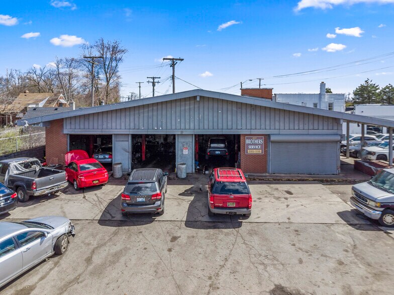 More Photos Of 2617 Middlebelt Rd, Inkster Auto Repair For Lease