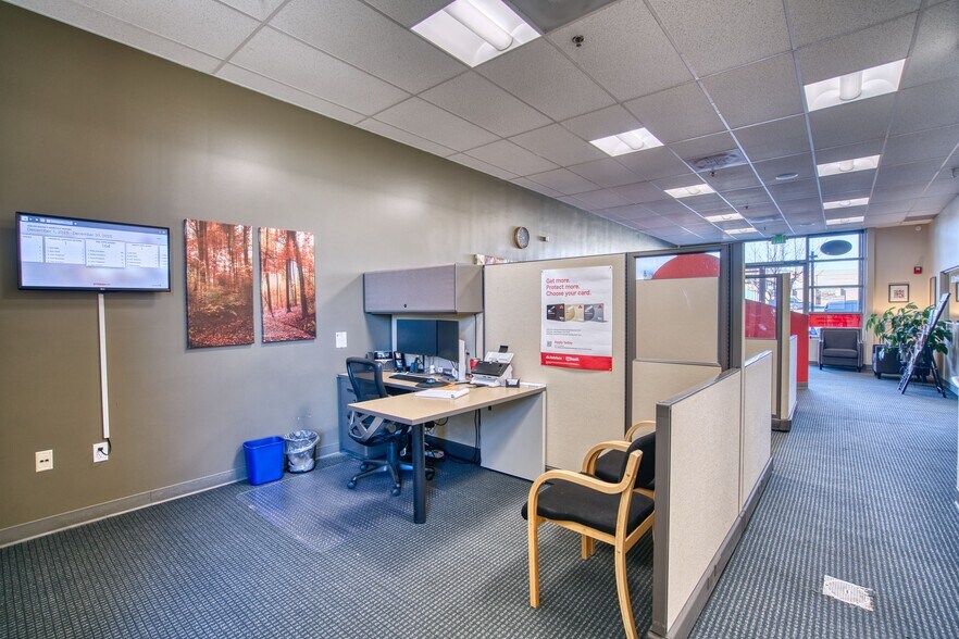 More Photos Of 133 S McCaslin Blvd, Louisville General Retail For Lease