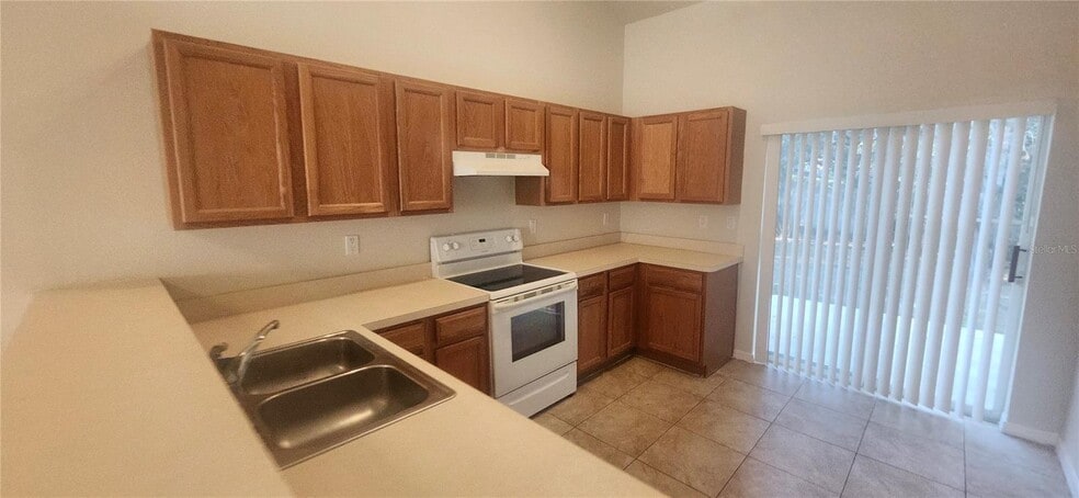 More Photos Of 7411 Canterbury St, Spring Hill Apartments For Sale