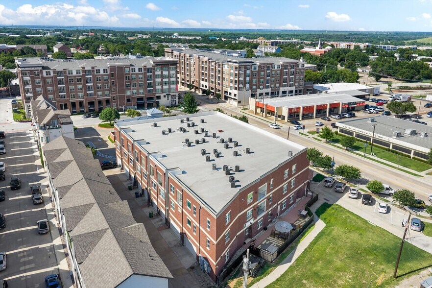 More Photos Of 251 S Mill St, Lewisville Apartments For Sale