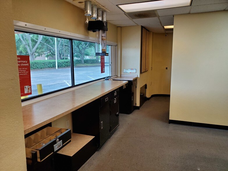 More Photos Of 5144 E Busch Blvd, Tampa Bank For Sale