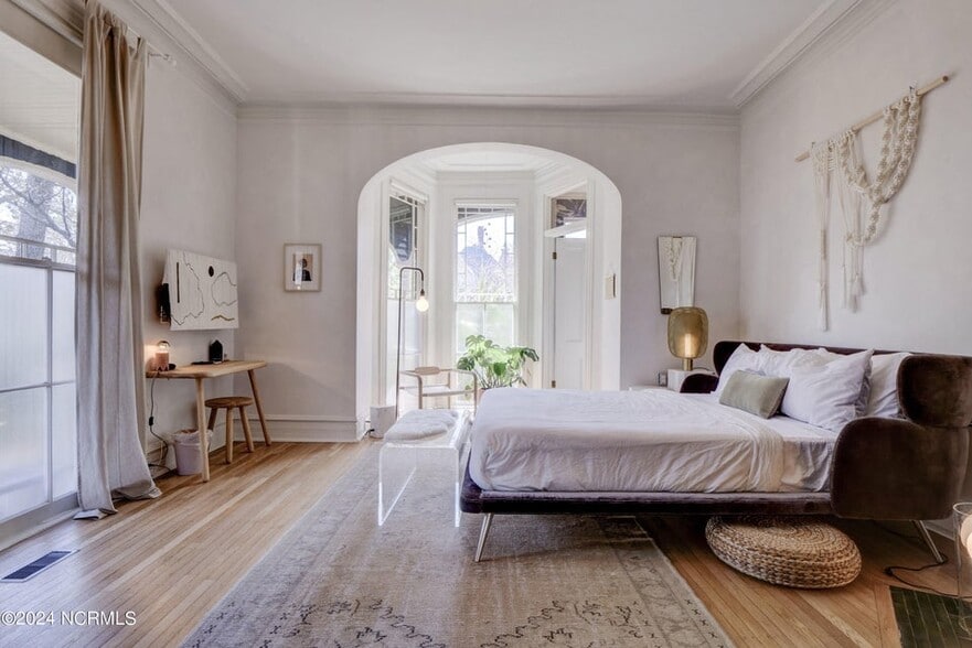 More Photos Of 118 S 4th St, Wilmington Hospitality For Sale
