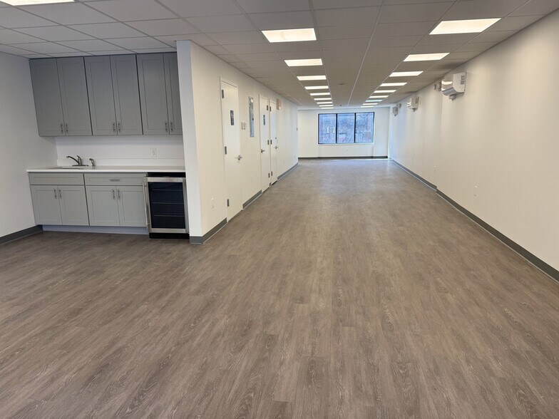 More Photos Of 93 Court St, Brooklyn Office For Lease