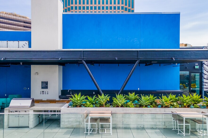More Photos Of 1150 Clay St, Oakland Apartments For Lease