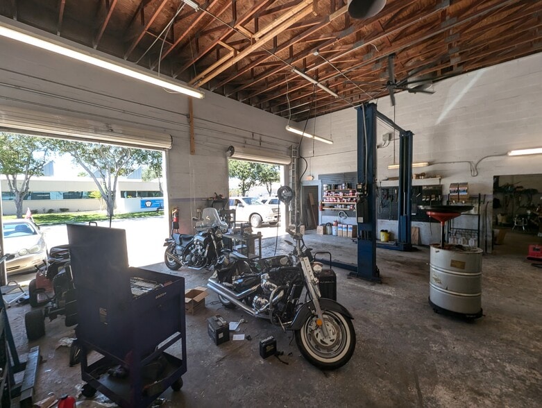More Photos Of 348 Mason Ave, Daytona Beach Auto Repair For Sale