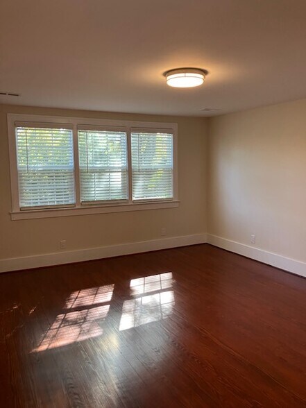 More Photos Of 513 Savannah Hwy, Charleston Medical For Lease