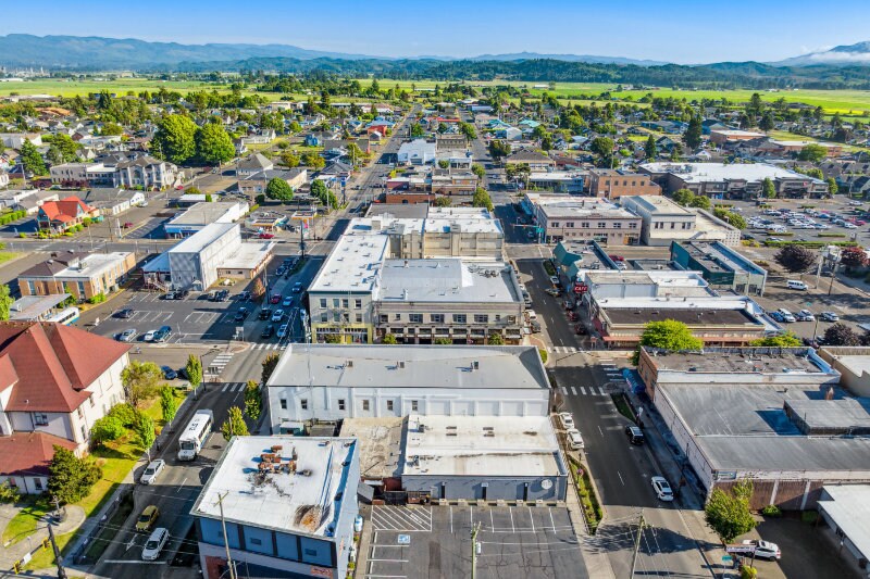 More Photos Of 115 Main Ave, Tillamook General Retail For Lease