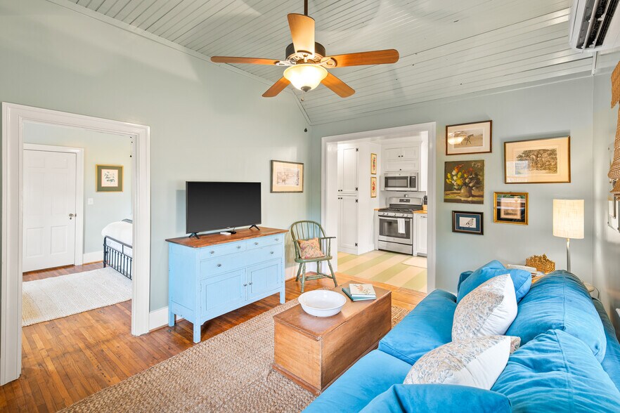 More Photos Of 3500 Sunset Lodge Ct, Charlottesville Hotel For Sale
