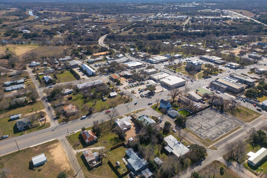 More Photos Of 505 Main, Blanco Office Residential For Sale