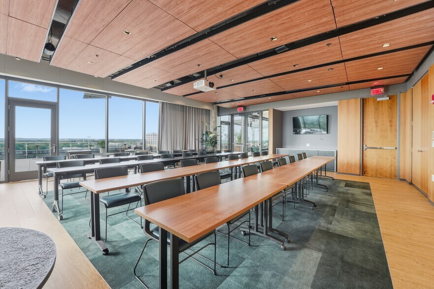 More Photos Of 555 S Mangum St, Durham Office For Lease